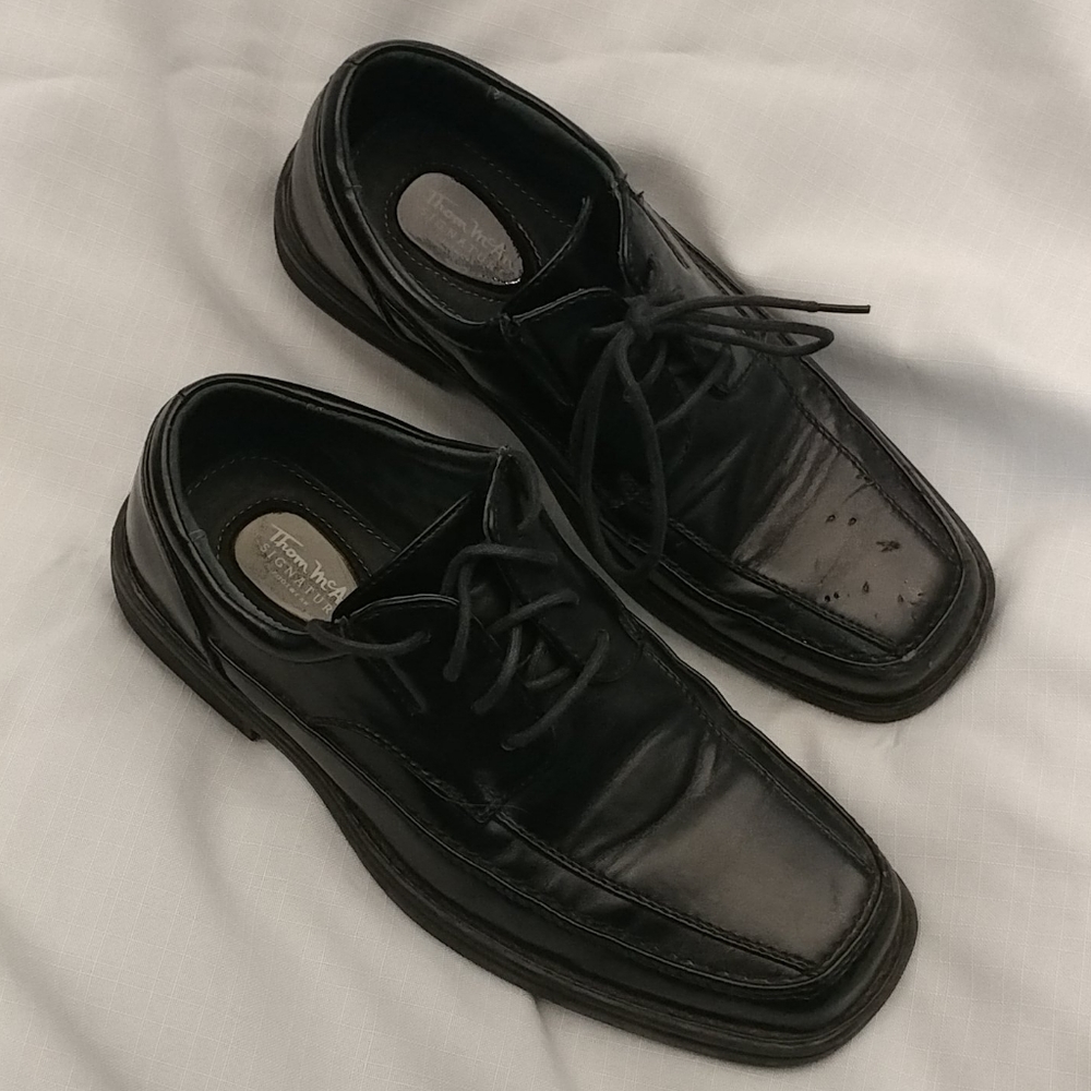 Dress shoes